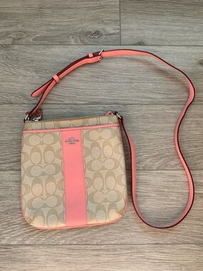 [FIRM PRICE] Coach Signature Canvas Stripe File Crossbody Bag